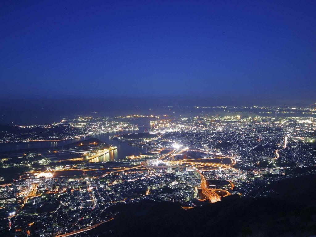 ホテルクラウンパレス北九州 4*